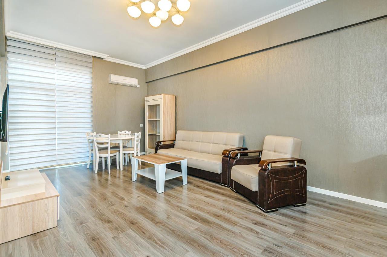 Luxury 2 Room Apartment In The Center Baky Esterno foto
