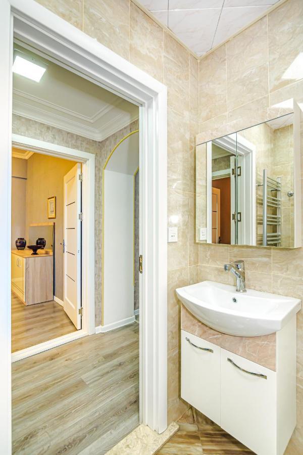Luxury 2 Room Apartment In The Center Baky Esterno foto