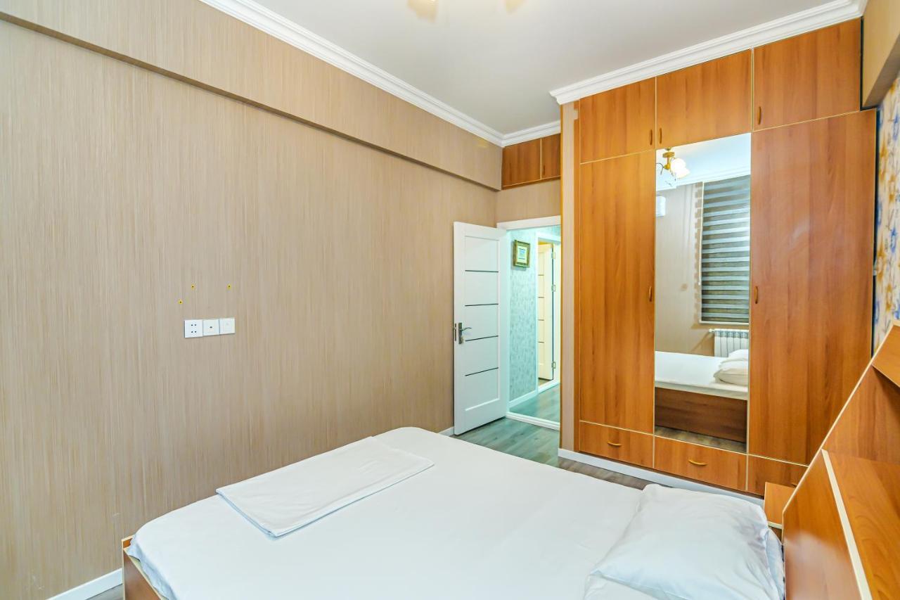 Luxury 2 Room Apartment In The Center Baky Esterno foto