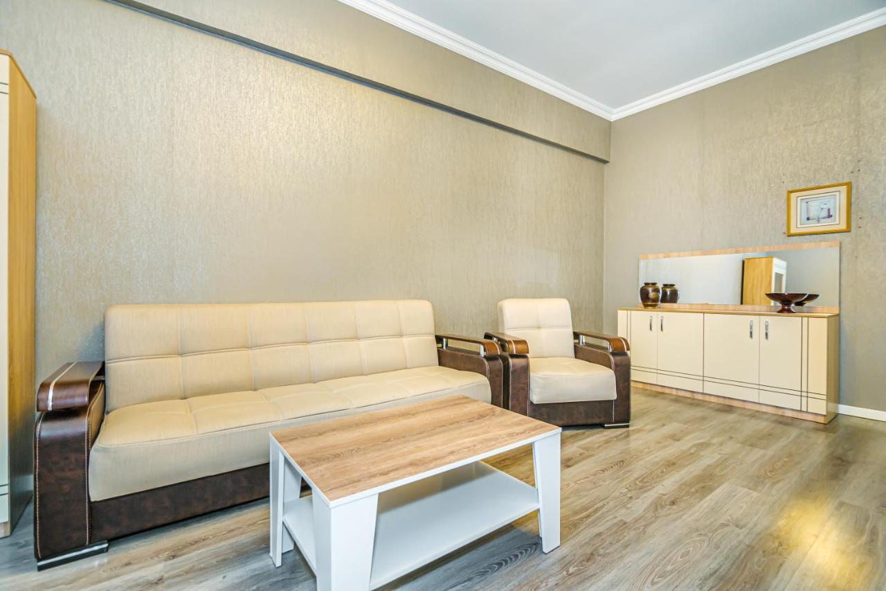 Luxury 2 Room Apartment In The Center Baky Esterno foto
